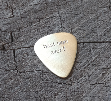 playable brass pick for mom