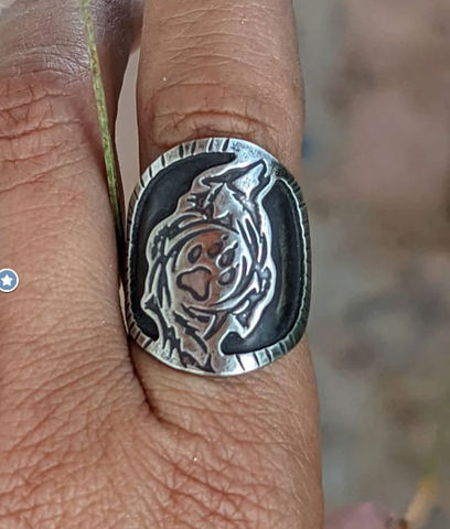 sterling silver howling wolf ring