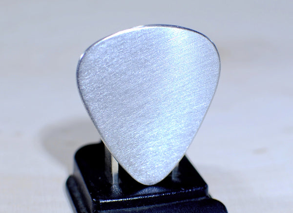 Aluminum guitar pick deals