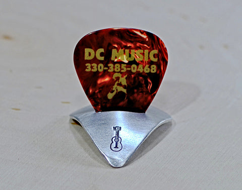 Heart shaped aluminum guitar pick stand