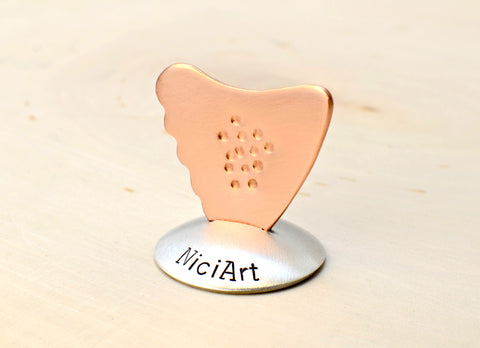 Copper Shark Fin Guitar Pick with Non-Slip Surface