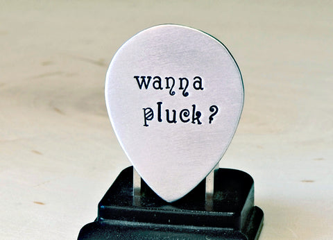 Wanna pluck teardrop aluminum guitar pick